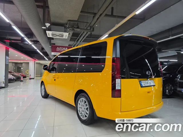Hyundai Staria Staria Tourer 11 мест — Фото автомобиля 4