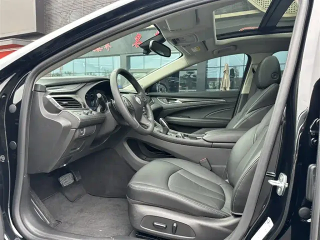 Buick LaCrosse — Фото автомобиля 14