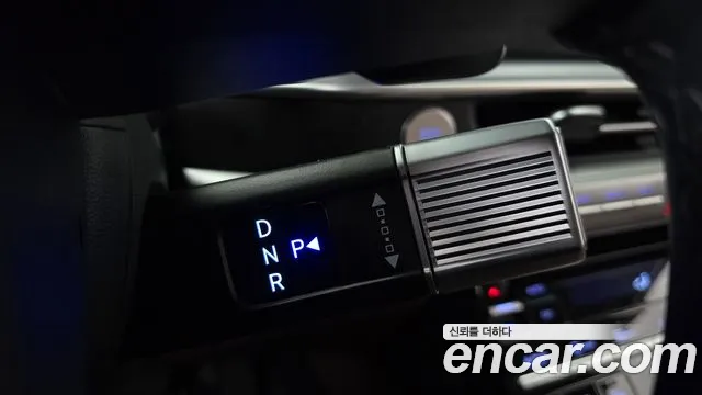 Hyundai Grandeur GN7 — Фото автомобиля 12