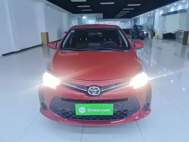Toyota Vios FS — Фото автомобиля 2