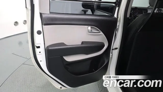Kia RAY Новый Kia Ray Фургон — Фото автомобиля 25
