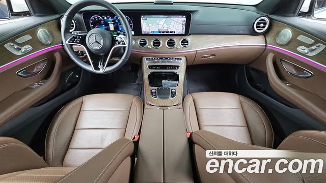 Mercedes-Benz E-Class — Фото автомобиля 7