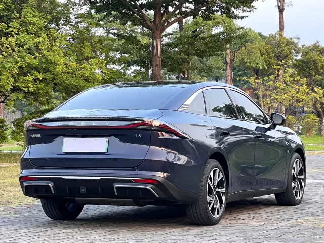 Geely Galaxy L6 — Фото автомобиля 6