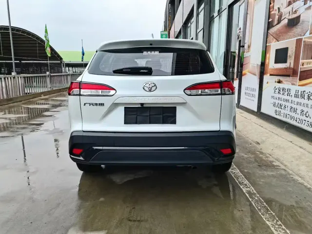 Toyota Frontlander — Фото автомобиля 6