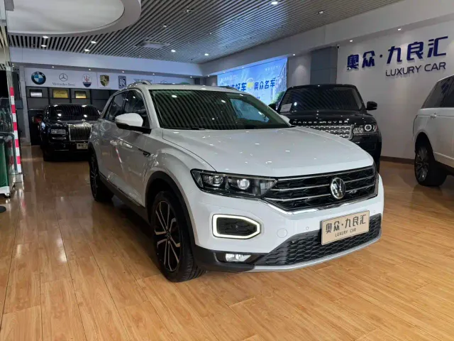 Volkswagen T-Roc — Фото автомобиля 3