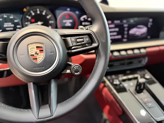 Porsche 911 — Фото автомобиля 12