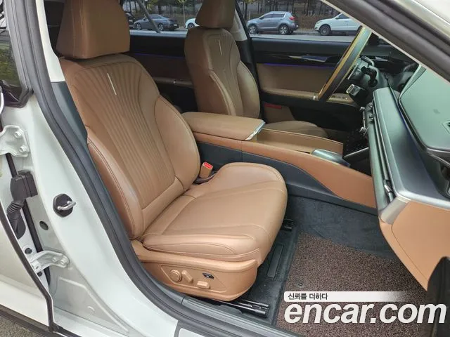 Hyundai Grandeur GN7 — Фото автомобиля 19