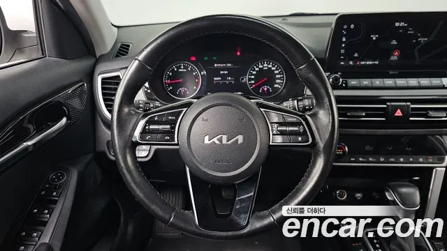 Kia Seltos — Фото автомобиля 19