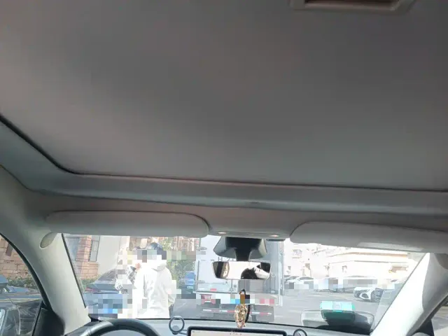 Tesla Model Y — Фото автомобиля 14