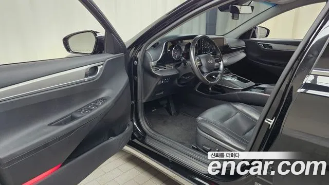 Hyundai Grandeur New — Фото автомобиля 15