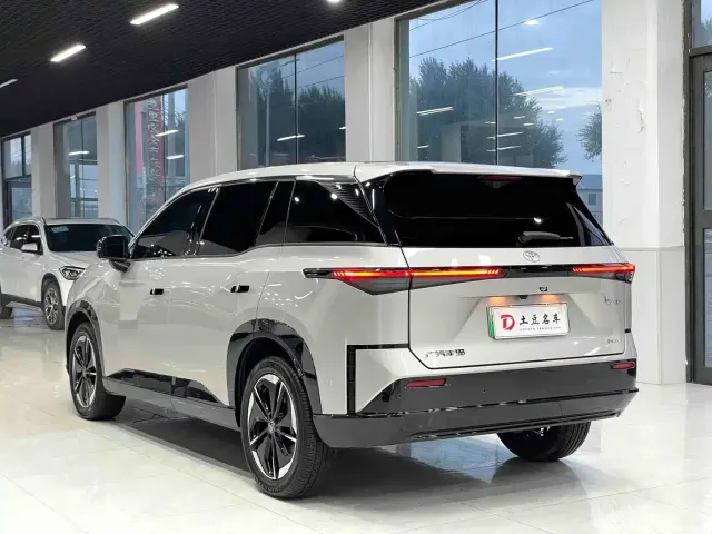 Toyota BoZhi 3X — Фото автомобиля 4
