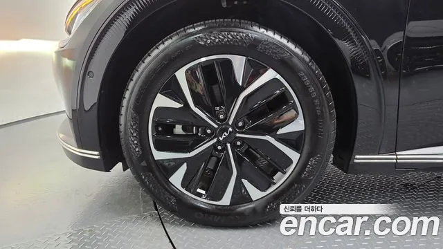 Kia EV6 — Фото автомобиля 4