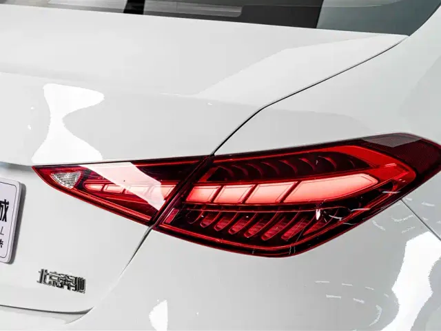 Mercedes-Benz C-Class — Фото автомобиля 8