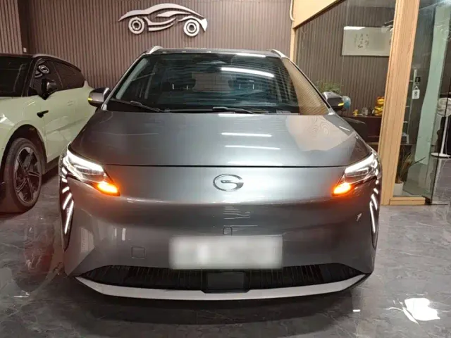 GAC Aion Y — Фото автомобиля 2