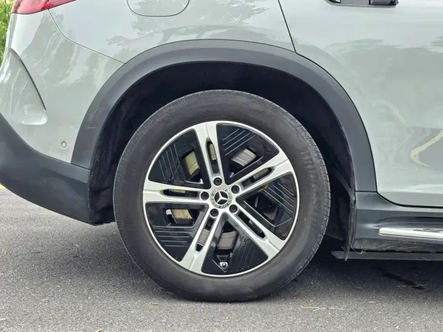 Mercedes-Benz EQE SUV — Фото автомобиля 22