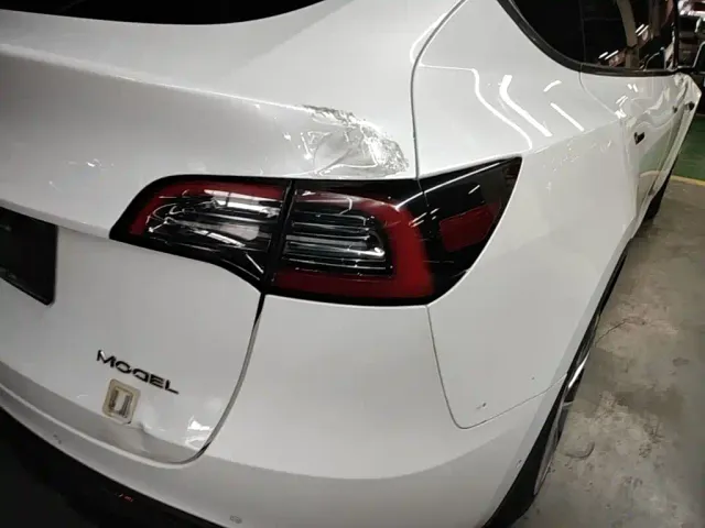 Tesla Model Y — Фото автомобиля 7