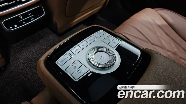 Genesis G80 Бензин 2.5 турбо AWD — Фото автомобиля 17