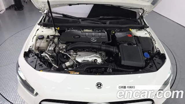 Mercedes-Benz A-Class W177 — Фото автомобиля 9