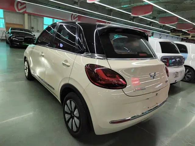 Wuling Bingo — Фото автомобиля 4