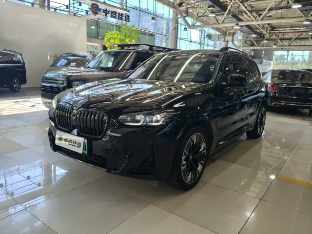 Фотография автомобиля — BMW iX3