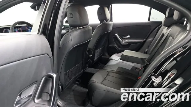 Mercedes-Benz A-Class W177 — Фото автомобиля 11