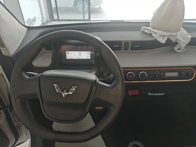 Wuling Hongguang Mini EV — Фото автомобиля 9