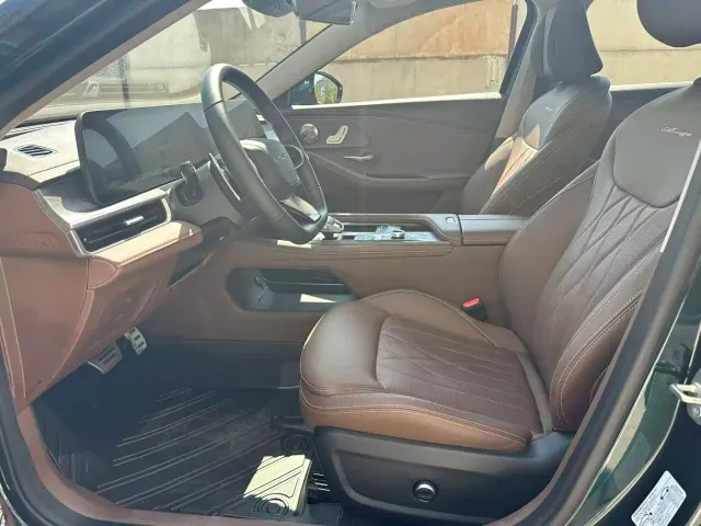 Chery Arrizo 8 — Фото автомобиля 12