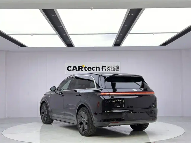Li Auto L7 — Фото автомобиля 3