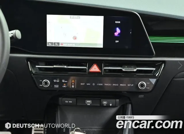 Kia Niro The All New Niro Signature — Фото автомобиля 13