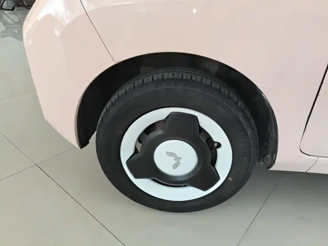Wuling Hongguang Mini EV — Фото автомобиля 22