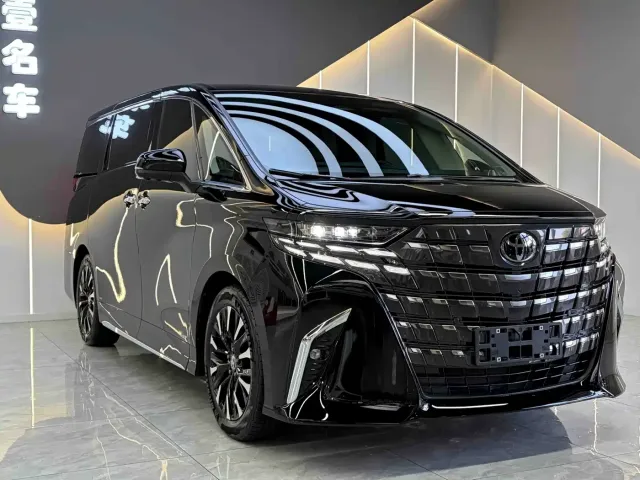 Toyota Alphard — Фото автомобиля 3