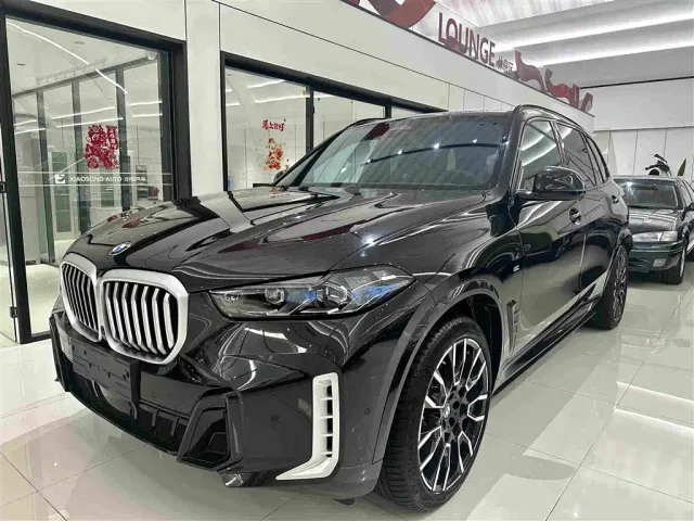 Фотография автомобиля — BMW X5