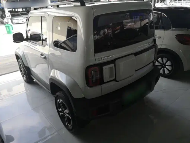 Baojun Yep — Фото автомобиля 4