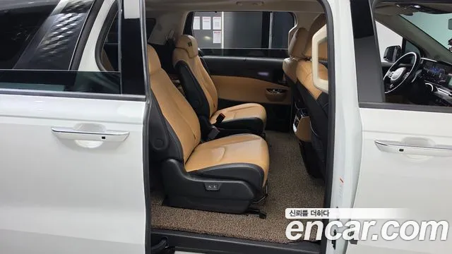 Kia Carnival 4th Gen — Фото автомобиля 17