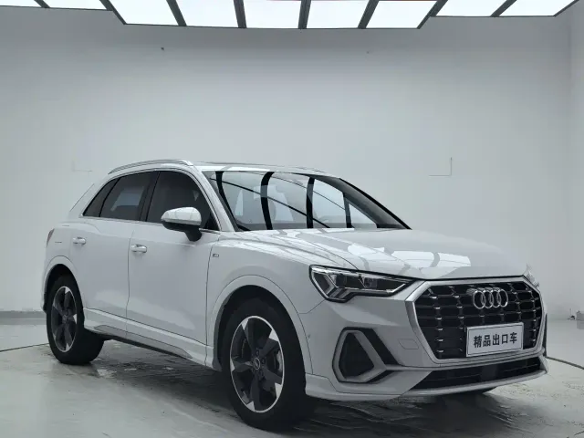 Audi Q3 — Фото автомобиля 3