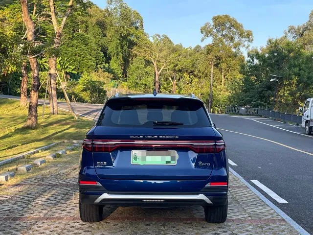 BYD Song Pro — Фото автомобиля 8