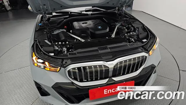 BMW 5-Series 5 серия (G60) 530i xDrive M Sport — Фото автомобиля 6