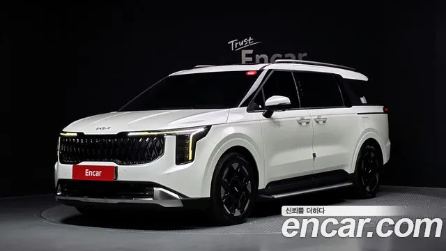 Фотография автомобиля — Kia Carnival 4th Gen