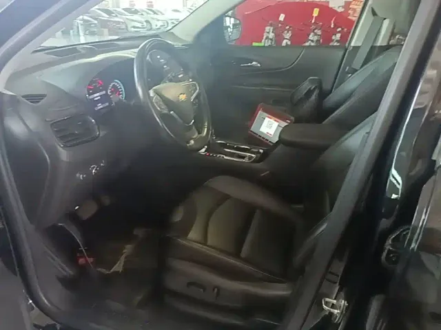 Chevrolet Equinox — Фото автомобиля 14