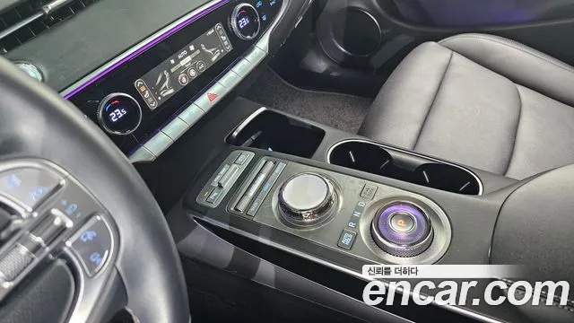Genesis GV70 2.5T Бензин 2WD — Фото автомобиля 9