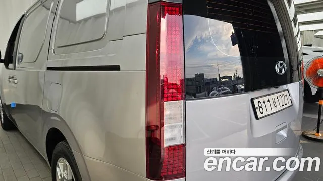 Hyundai Staria Staria Карго 3 места — Фото автомобиля 20