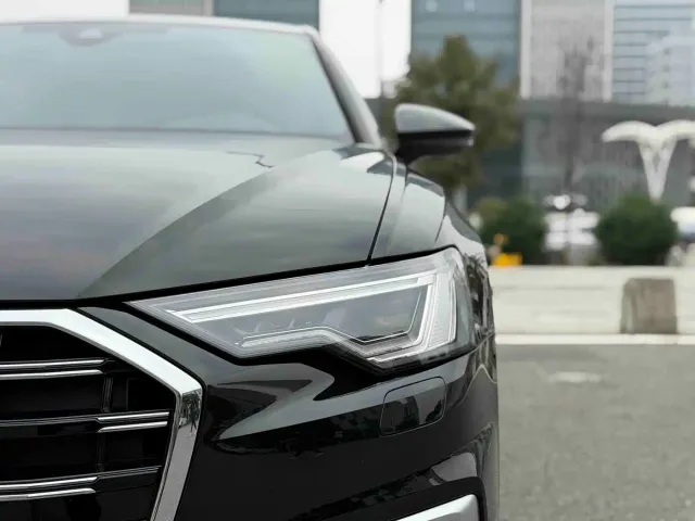 Audi A6L — Фото автомобиля 10