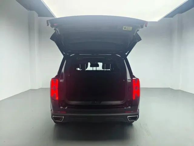 GAC Trumpchi GS8 — Фото автомобиля 4