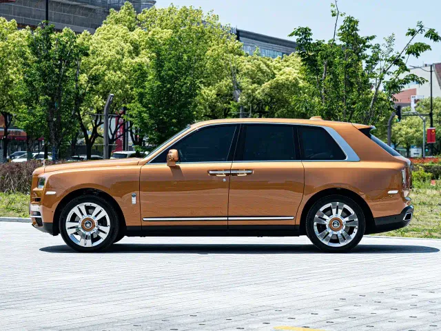 Rolls-Royce Cullinan — Фото автомобиля 4