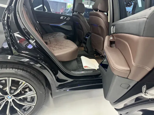BMW X5 — Фото автомобиля 12