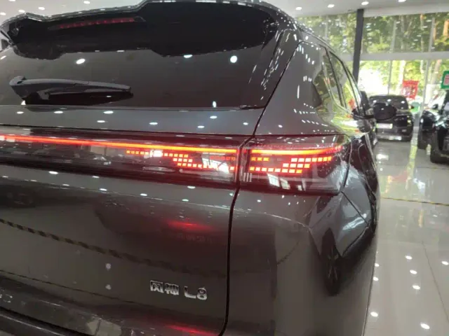 Dongfeng Aeolus L8 — Фото автомобиля 7