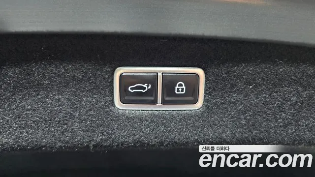 Genesis G90 Бензин 3.5 турбо AWD — Фото автомобиля 17