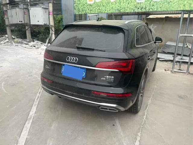 Audi Q5L — Фото автомобиля 4