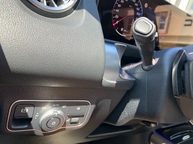 Mercedes-Benz GLB-Class — Фото автомобиля 24