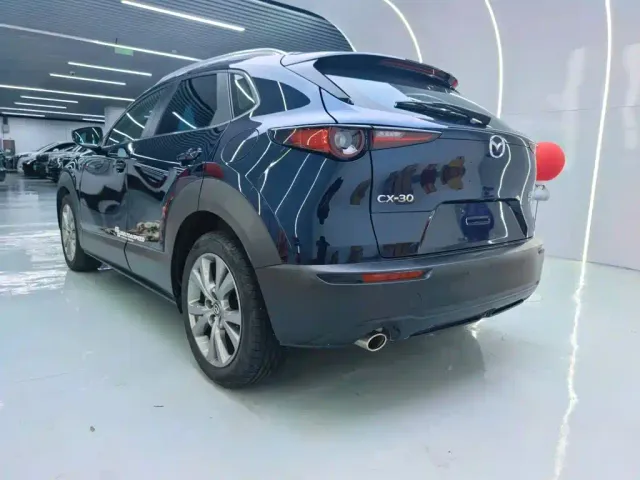 Mazda CX-30 — Фото автомобиля 3